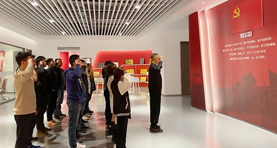 �����ܽ���ʱ�� �׷澫������